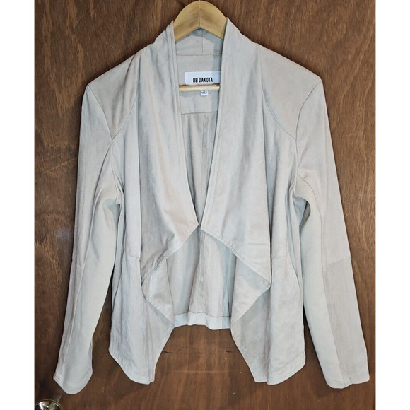 BB Dakota Jackets & Blazers - BB DAKOTA Open Front Wrap Faux Suede MOTO Jacket BEIGE Tan Women's Size W/LG EUC